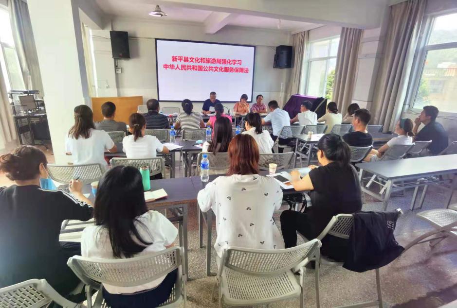 新平縣政府信息公開 組織文化藝術交流活動，共繪民族團結進步新畫卷